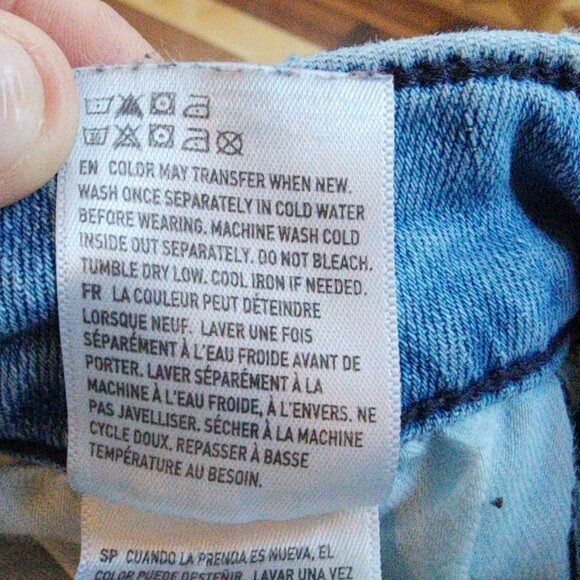 American Eagle Outfitters Light Wash "Athletic" Straight Leg Jeans Size 30x30 - Picture 10 of 16